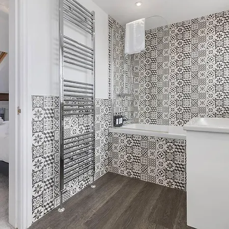 Stunning Terraced House Next To Racecourse Сasa de vacaciones York