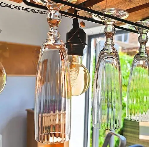 Stunning Terraced House Next To Racecourse Casa de Férias