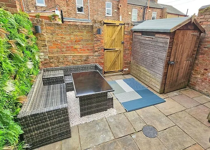 Casa de Férias Stunning Terraced House Next To Racecourse