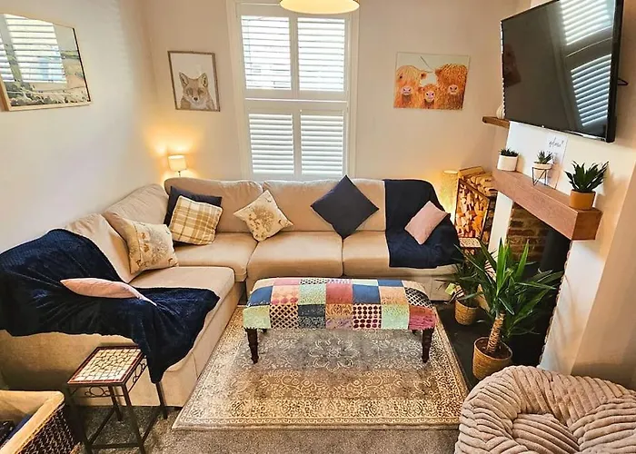 Stunning Terraced House Next To Racecourse Casa de Férias *