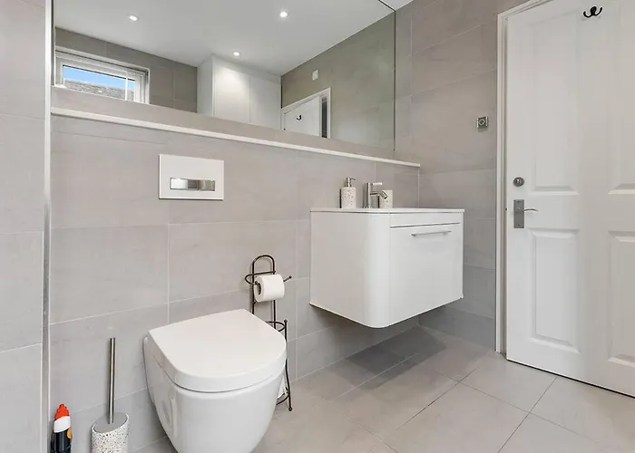 Stunning Terraced House Next To Racecourse Casa de Férias