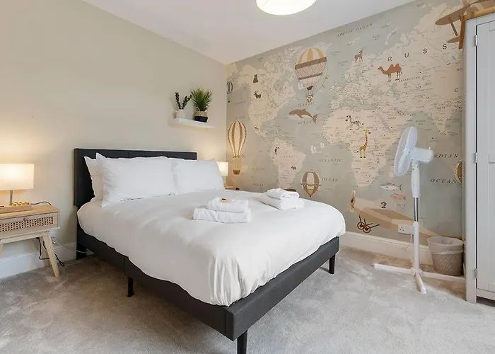 Stunning Terraced House Next To Racecourse Casa de Férias *