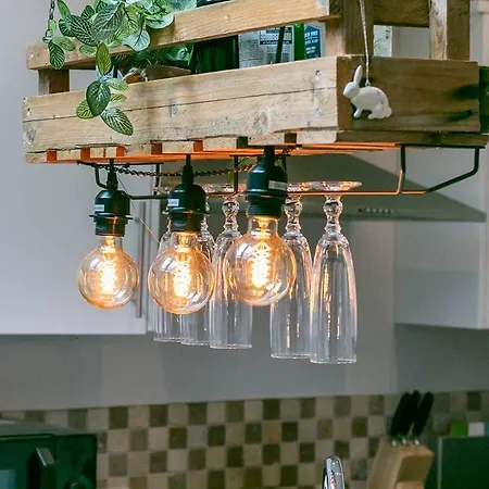 Stunning Terraced House Next To Racecourse *